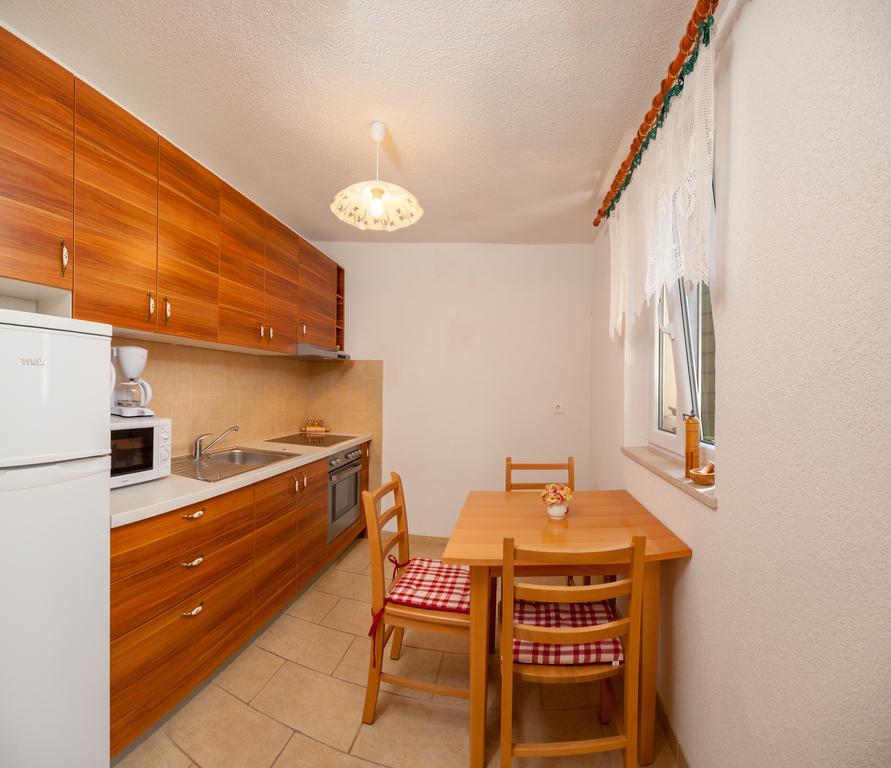 Apartments Mande&Kate Baška Voda Kamer foto
